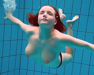 Girls Underwater Porn Pictures
